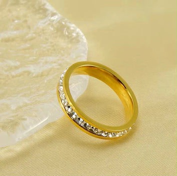 Stone-Line Ring