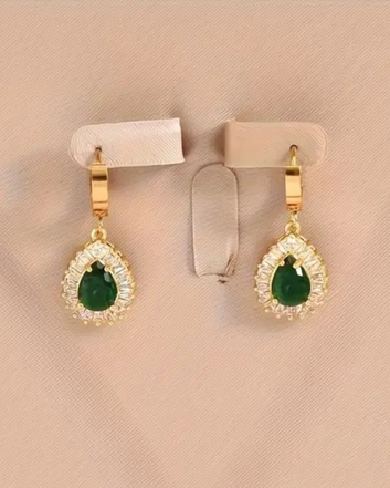 Drop Emerald Earrings