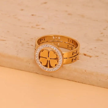 Four Leaf Ring