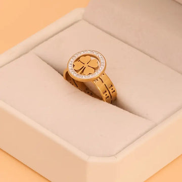 Four Leaf Ring