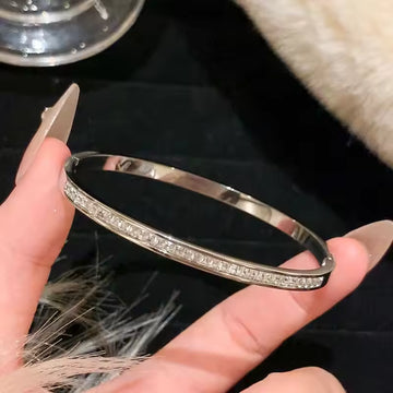 Stardust Handcuff (Silver)