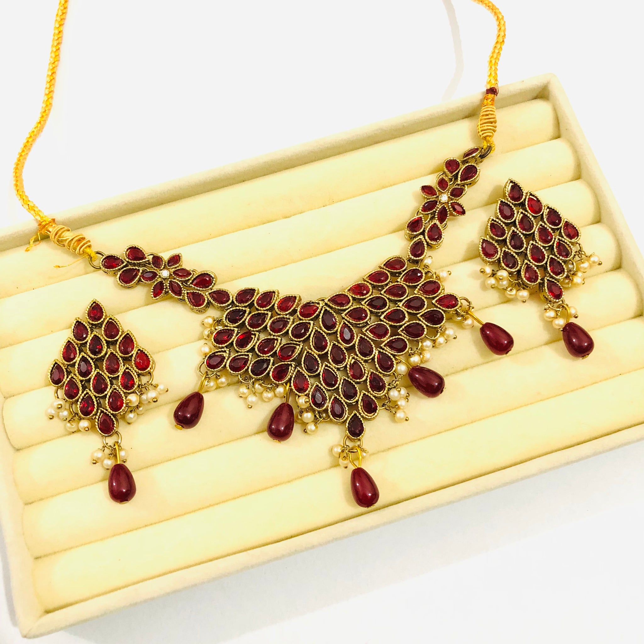 Maroon Kundan Jewellery Set