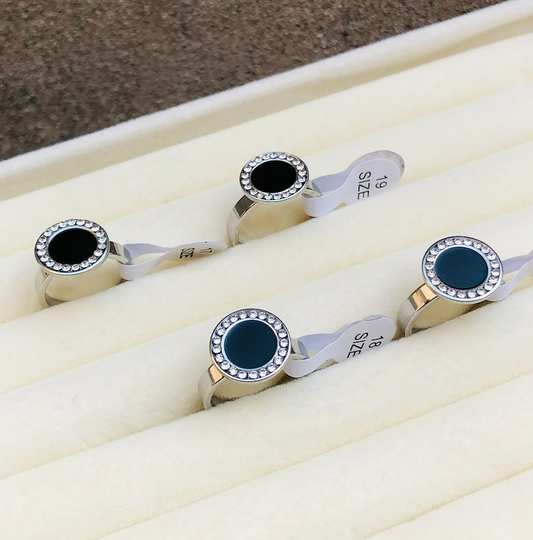 Black Silver Stone Ring