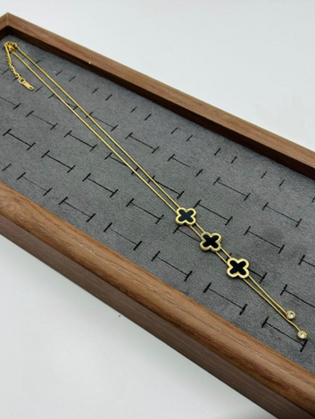 3 Clover Necklace