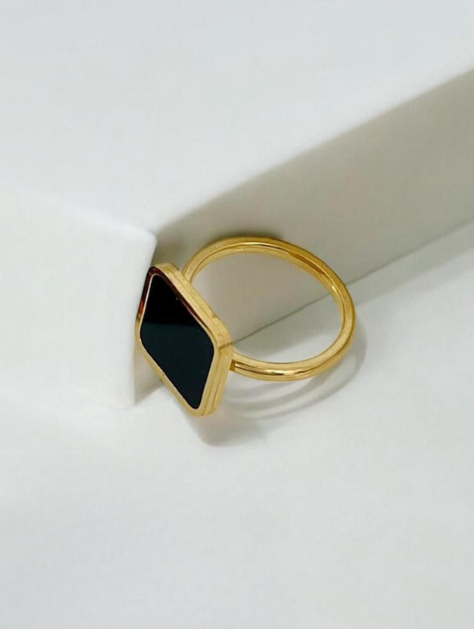 Black Square Ring