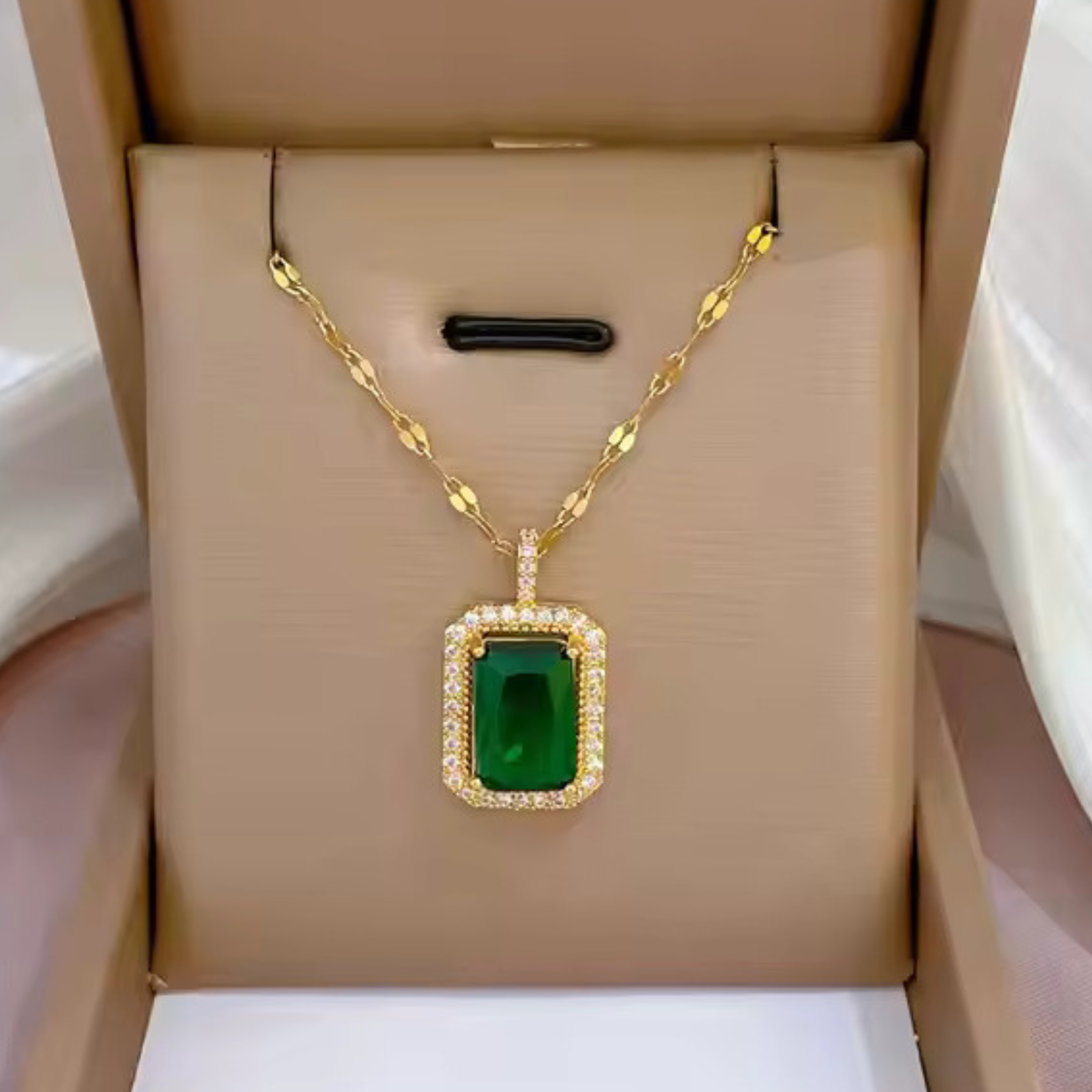 Carol Necklace