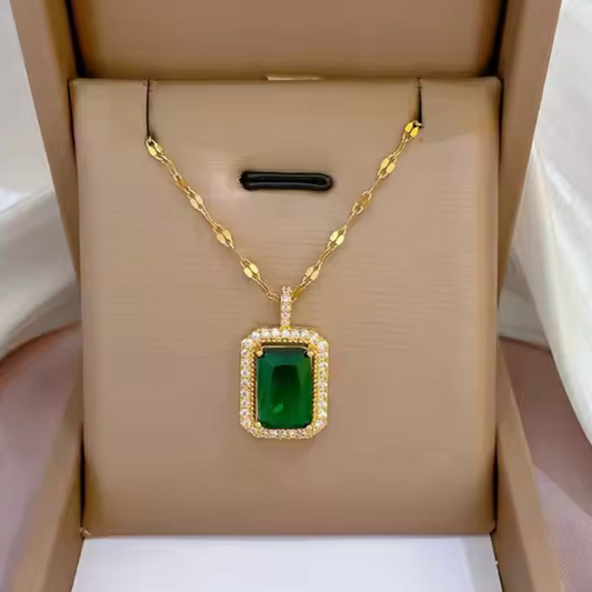 Carol Necklace