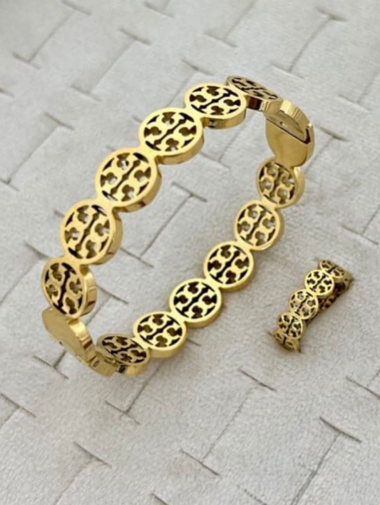 Tory Handcuff and Ring Set