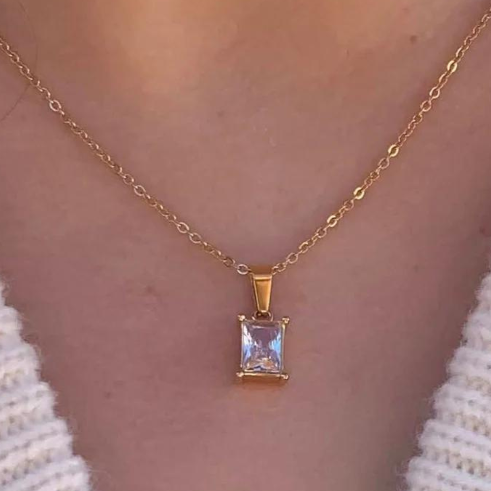 Dainty Wink Necklace