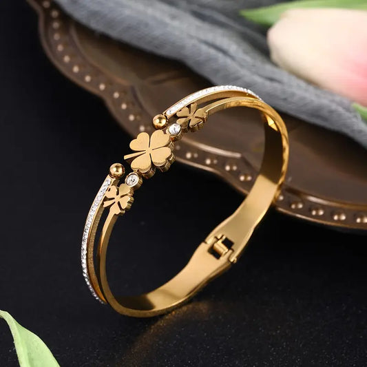 Leaf Stone Handcuff