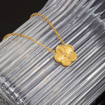 Five Leaf Golden Necklace